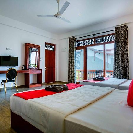 Polhena Grand Resort & Banquet 马特勒 外观 照片