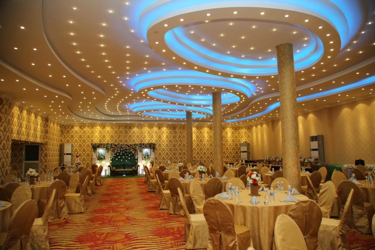 Polhena Grand Resort & Banquet 马特勒 外观 照片